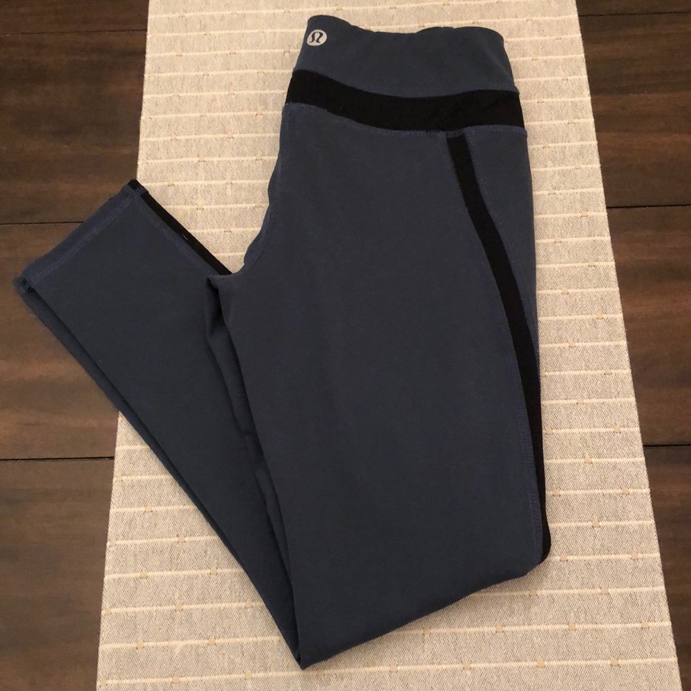 Lululemon athletica navy and black leggings